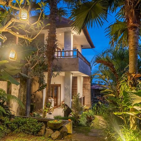 Mahadana Ubud Exterior photo