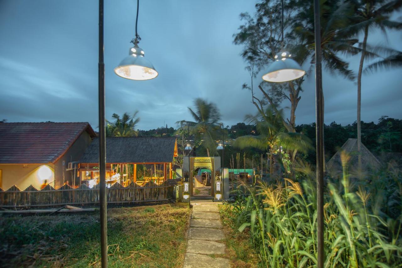 Mahadana Ubud Exterior photo